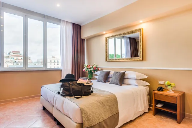 غرفة سوبيريور بسرير مزدوج بإطلالة على المدينة، Raeli Hotel Lux 2/7