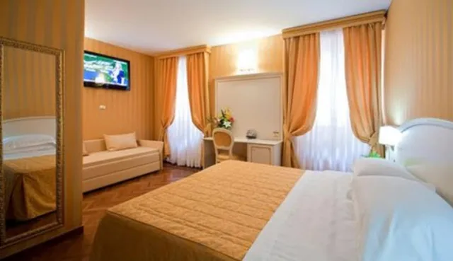 غرفة سوبيريور بسرير مزدوج، Trevi 41 Hotel 1/7
