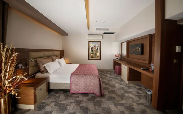 2 Bedrooms, Deluxe, Suite, Queen and Twin Beds, Accessible, Elit Asya Hotel 3/3
