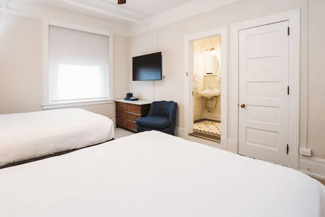 غرفة كلاسيكية عائلية بسرير كينج وسريرين كوين، HOTEL COLORADO 3/6
