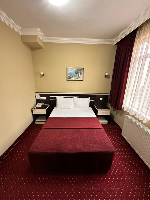 غرفة بسرير مزدوج وسرير فردي، Mina 1 Hotel 2/5