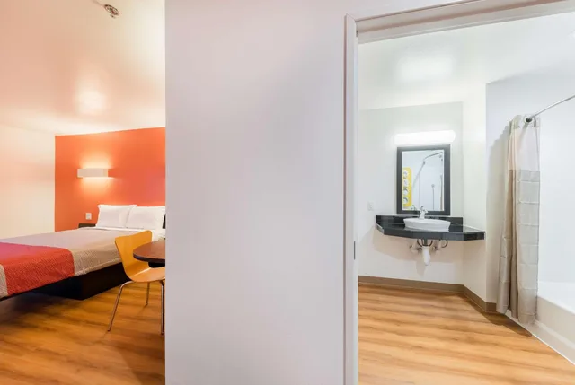 Room, Quadruple, Motel6 Fort Worth, TX - North - Saginaw 9/10