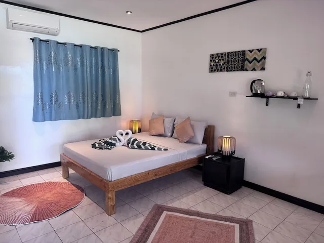 غرفة بسرير كوين بإطلالة على البحر، Cliffside Resort Panglao 7/10