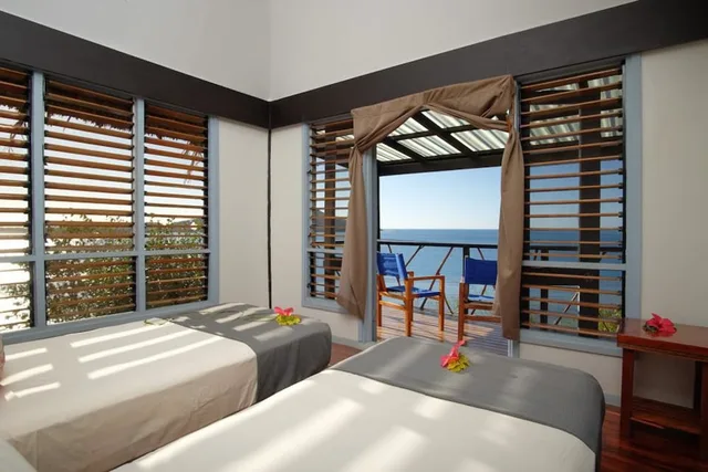 Tree Top, Bure, Traditional، Nanuya Island Resort 1/2