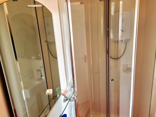 غرفة أساسية بسرير مزدوج، 16 PILRIG GUEST HOUSE 6/9