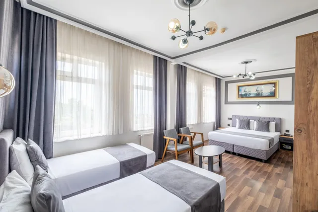 غرفة قياسية ثلاثية بإطلالة على البحر، Sur Hotel 10/10