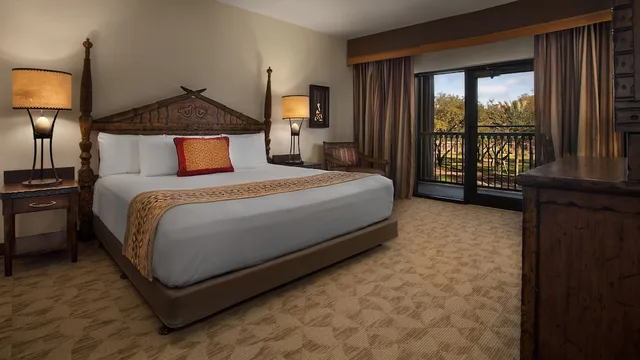 فيلا بسرير كينج بغرفة نوم واحدة بإطلالة مع أريكة، Disney Animal Kingdom Villas Kidani Village 1/3