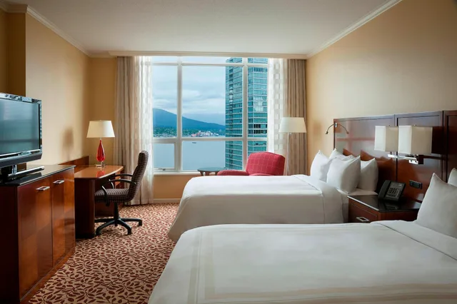غرفة بسريرين مزدوجين بإطلالة على المرفأ، Vancouver Marriott Pinnacle Downtown 2/8