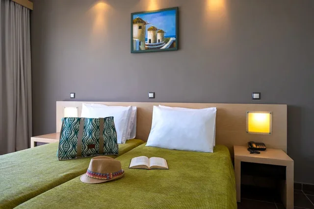 غرفة كلاسيكية بإطلالة على الحديقة مفردة بسرير مزدوج، Cathrin Hotel By Anayia All Inclusive Resorts 1/1