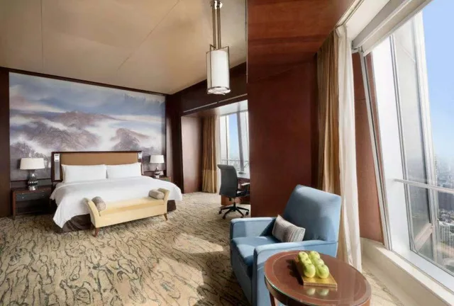 غرفة غراند بسرير كينج، China World Summit Wing, Beijing, A Shangri-La Hotel 3/4