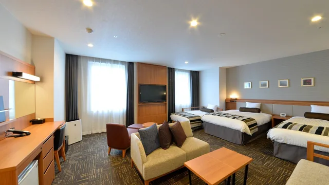 غرفة ديلوكس عائلية بسريرين منفصلين مع أريكة، Hakodate Kokusai Hotel 3/3