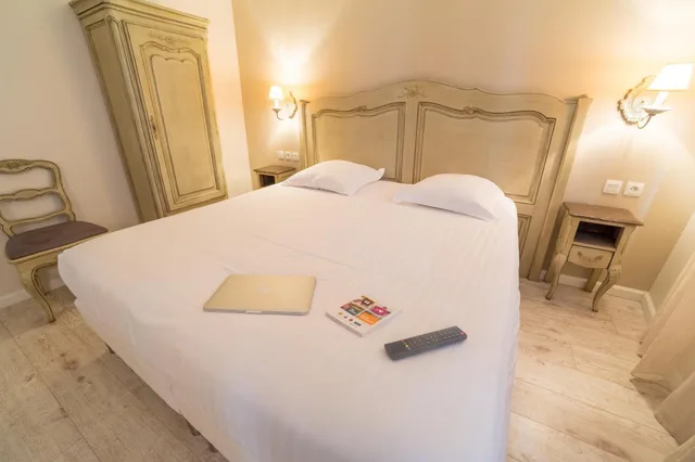 غرفة ثلاثية، Hotel the Originals Les Poemes de Chartres 7/10