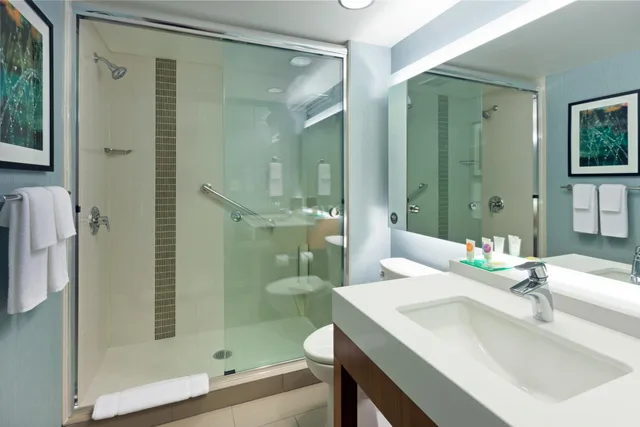 غرفة بسريرين كوين مع أريكة، Hyatt Place Chicago Midway Airport 5/7