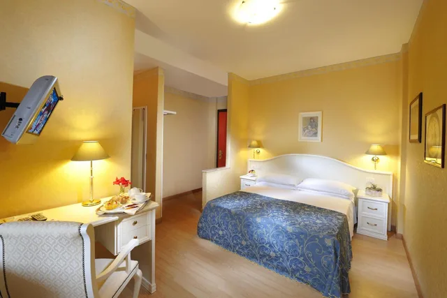 غرفة كلاسيكية ثلاثية، Hotel Jasminum 1/4