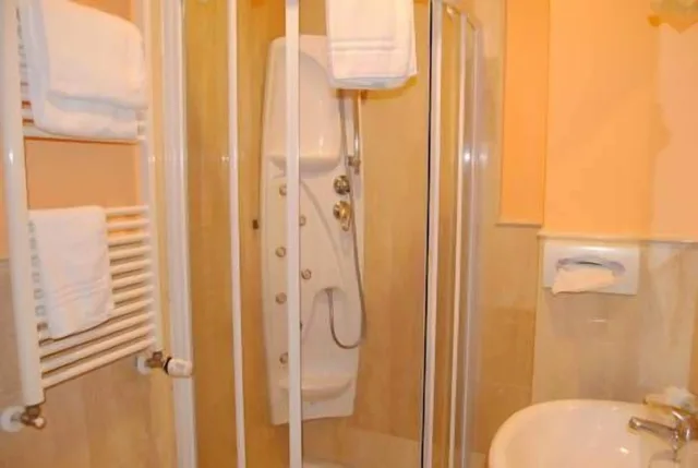 Standard, Double Bed, Hotel Vedute 3/3
