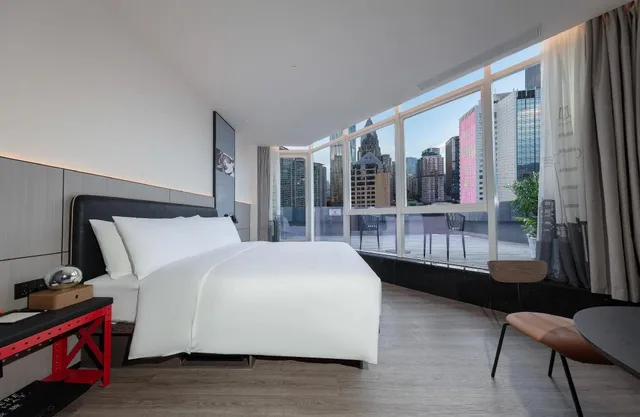Roof Top, Guest Room, King Bed, Garden View, Terrace، Yudu Hotel 5/7
