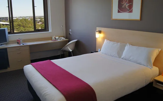 غرفة بسرير كينج، IBIS SYDNEY OLYMPIC PARK 2/4