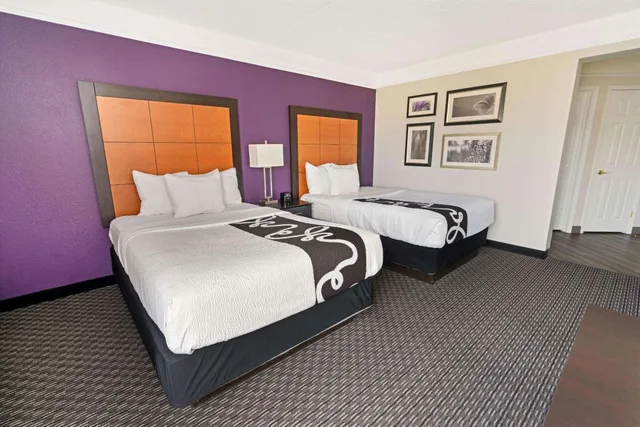 غرفة ديلوكس بسريرين مزدوجين، La Quinta Inn and Suites by Wyndham Phoenix Scottsdale 4/8