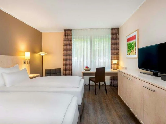 Standard, Twin Beds, Mercure Hotel Bielefeld Johannisberg 1/5