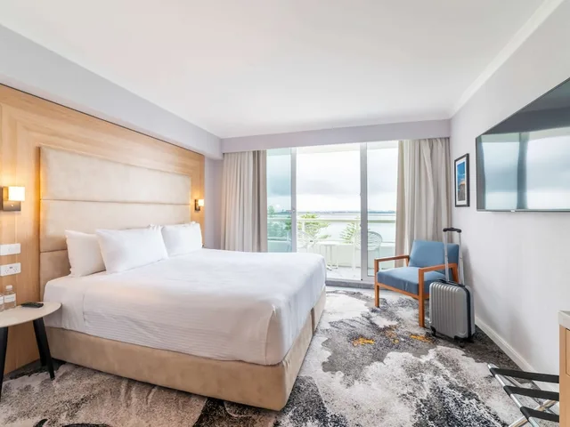 Junior Suite, King Bed, 2 Queen Beds, Bay View, Bathtub، The Brighton Hotel Sydney - Mgallery Collection 1/9