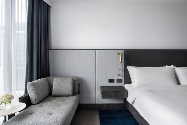 غرفة ديلوكس بسرير كينج، Melbourne Marriott Hotel Docklands 3/10