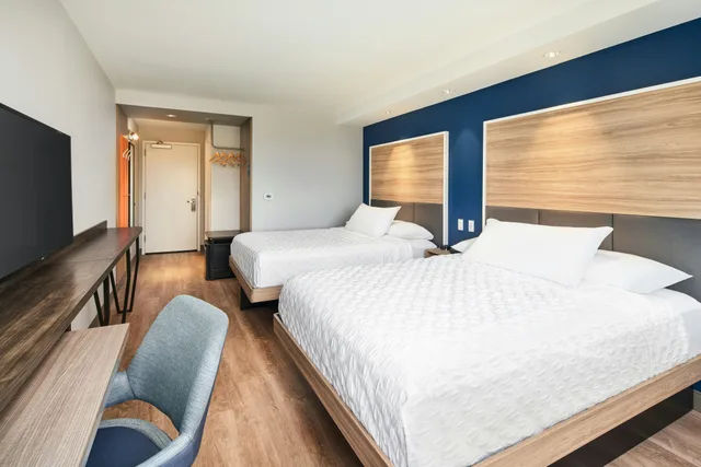 غرفة بسريرين كوين، Tru By Hilton Fort Lauderdale Airport 1/2