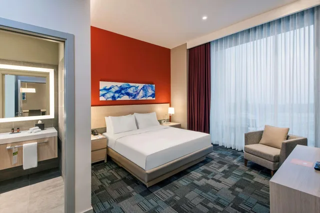 جناح بسرير كينج بإطلالة على البحر مع أريكة، Hyatt House Gebze 1/2