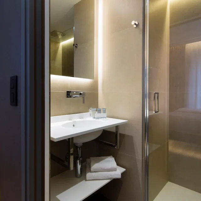غرفة بسريرين منفصلين، Cler Hotel 5/7