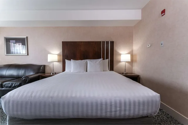 غرفة تنفيذية بسرير كينج مع أريكة، Prestige Cranbrook Hotel, BW Premier Collection 1/3