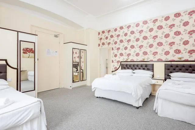 غرفة عائلية، Devonshire Hotel 2/6