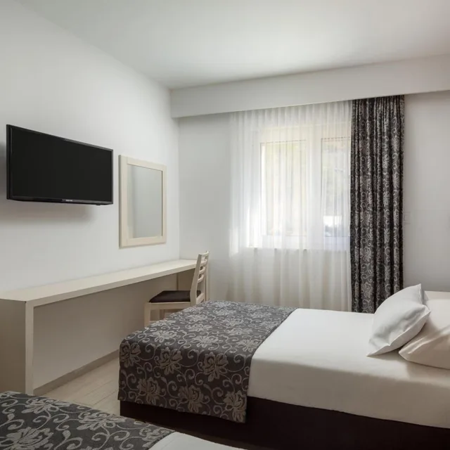 شقة بغرفتي نوم بإطلالة جزئية على البحر، APARTHOTEL TAMARIS 8/10