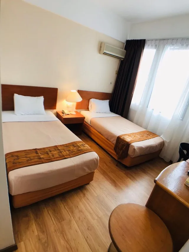 غرفة قياسية بسرير كوين للمدخنين، Kawan Hotel 1/1