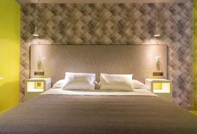 Junior Suite, King Bed, Sofa, Macia Sevilla Kubb 1/1