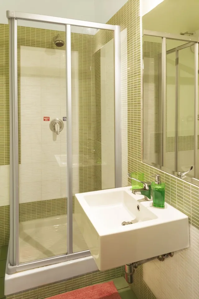 Mixed Dorm, 8 People, Shared Bathroom، Hostel Of The Sun 1/1