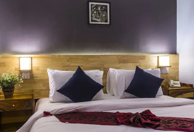 Standard, King Bed, No Window، Pacific Hotel 6/10