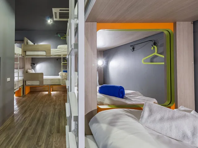 سكن مشترك مختلط بستة أسرّة وأسرّة بطابقين، Isanook Hostel 1/1