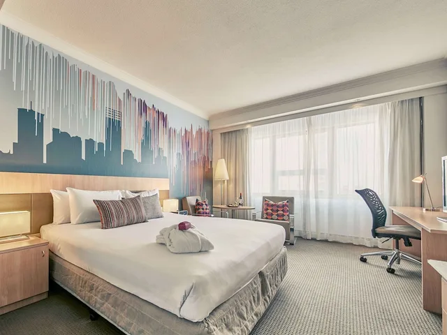 غرفة سوبيريور بسريرين مزدوجين، Mercure Perth 3/7