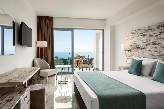 Deluxe, Double Bed, Sea View, Freij Resort by Marissol 1/2