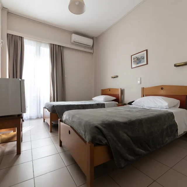 Comfort, Triple, Single Bed, Lateral Side Sea View، Delfini 6/10