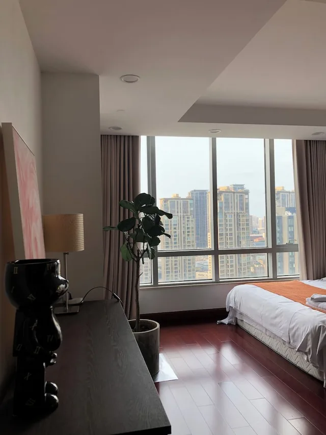 شقة سكنية سوبيريور بسريرين كينج وسريرين كوين بإطلالة على المدينة، River House Near Peoples Square And The Bund 10/10