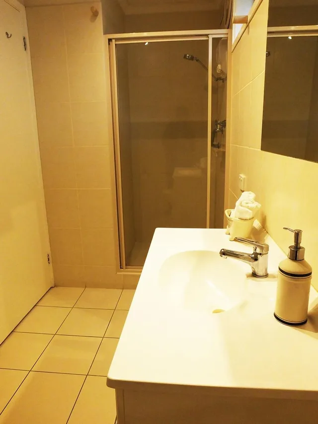 غرفة بسرير كوين، EDINBURGH MOTOR INN 6/6