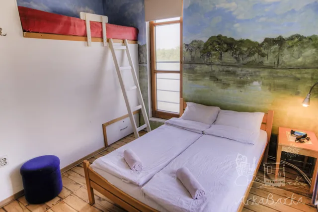 غرفة عائلية رباعية بسرير مزدوج وسريرين منفصلين، Arkabarka Floating Hostel And Apartments 1/4