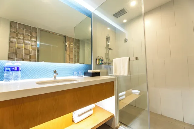 غرفة قياسية بثلاثة أسرّة، Holiday Inn Express Daocheng Yading 3/3