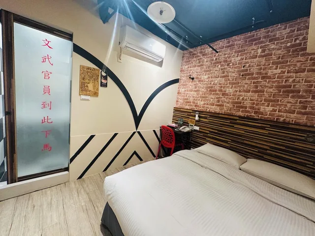 Business, Double Bed, No Window، R10 Eco Hotel 7/10