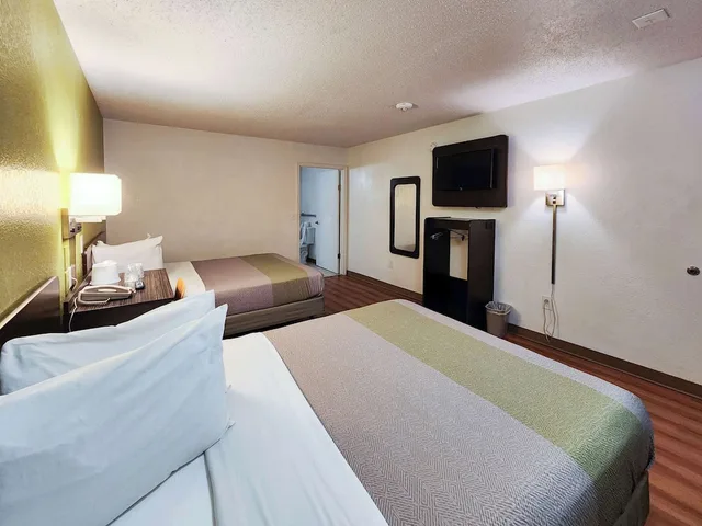 غرفة بسريرين كوين لذوي الإعاقة، Motel6 Baytown, TX - Baytown East 6/9
