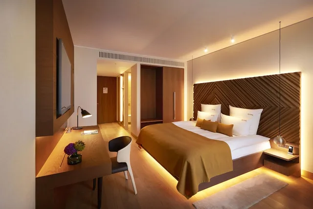 Room, King Bed, Church View، Beyond By Geisel 1/4