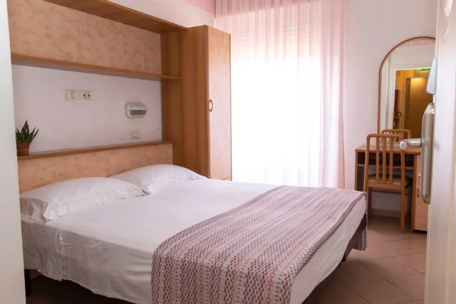 غرفة اقتصادية بسرير مزدوج أو سريرين منفصلين، Hotel Holland 3/5