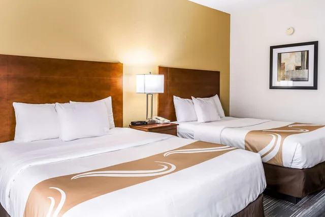 غرفة بسريرين كوين، Quality Inn Alexander City 3/5