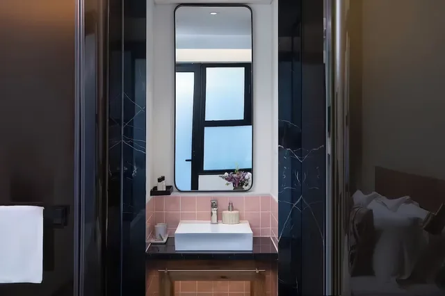 غرفة قياسية بسرير مزدوج، Peking Yard Youth Hostel 3/5