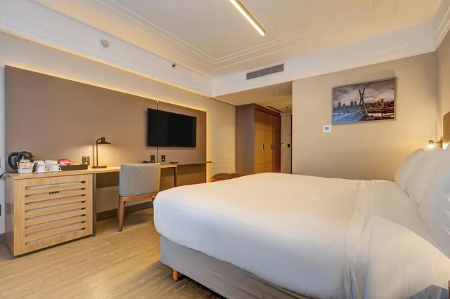 executive, Radisson Hotel Alphaville 1/4